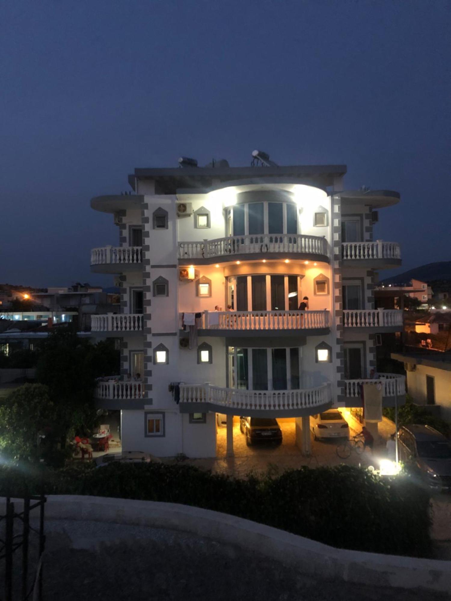 Studio Apartments Rizarjo Ksamil Ngoại thất bức ảnh