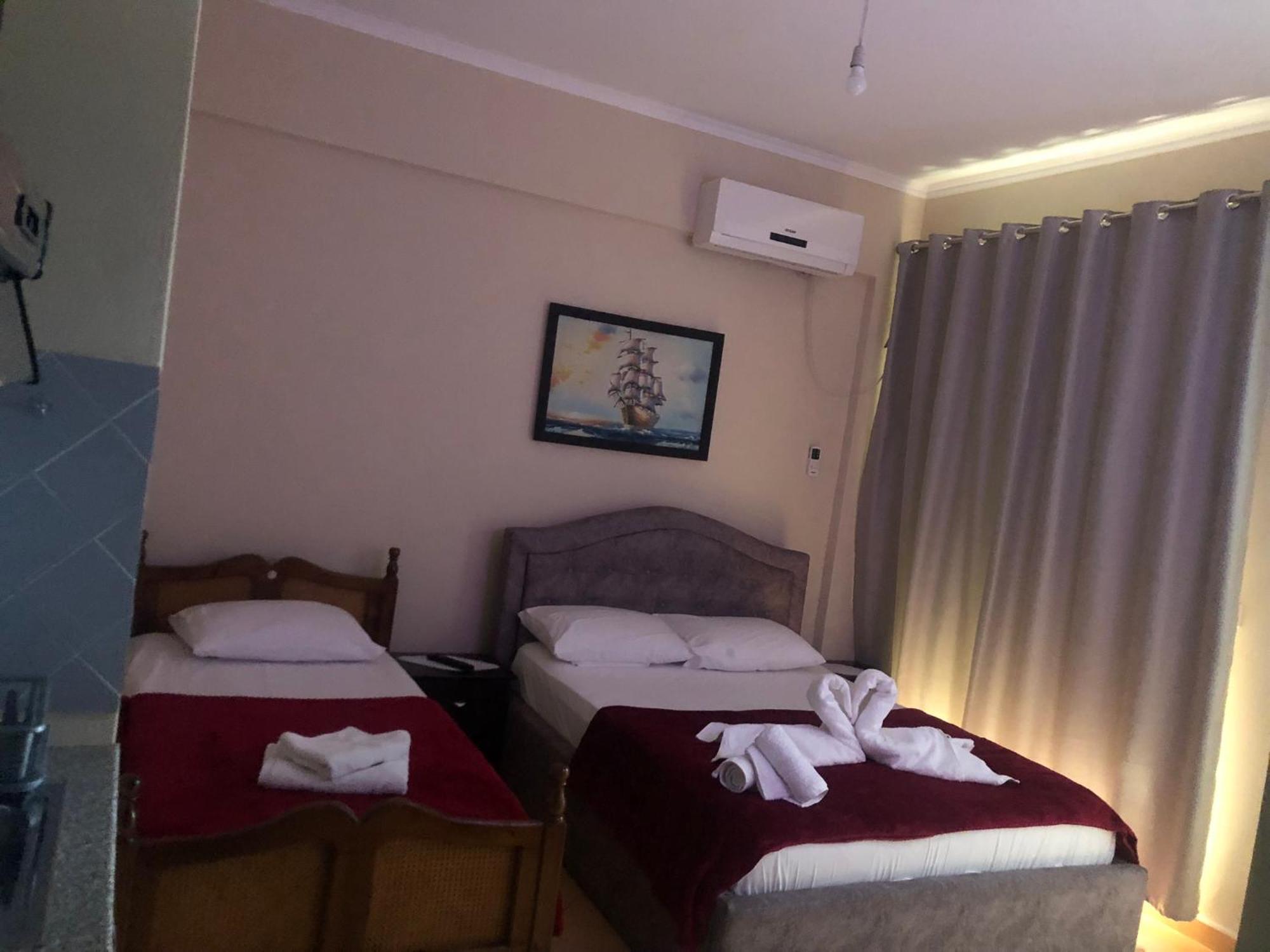 Studio Apartments Rizarjo Ksamil Ngoại thất bức ảnh